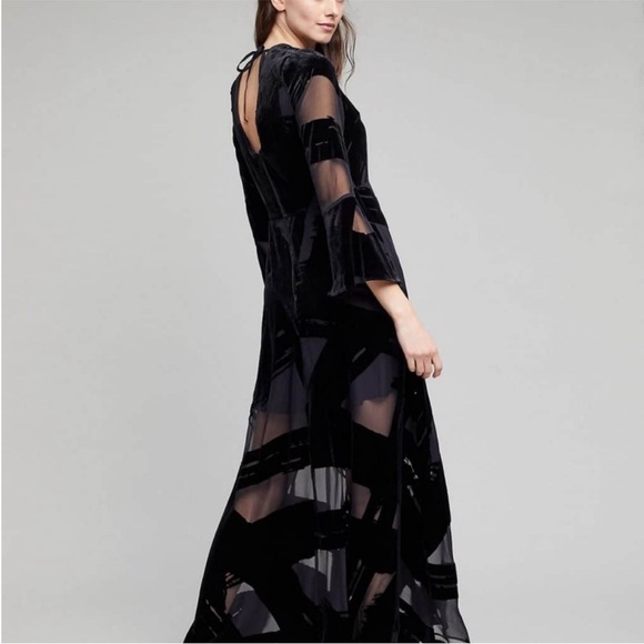 ANTHROPOLOGIE Selina Velvet Maxi Black Dress Seen Worn Kept size 4 - Picture 2 of 10